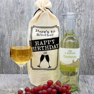 Chardonnay in Tasche mit Aufschrift "Happy...