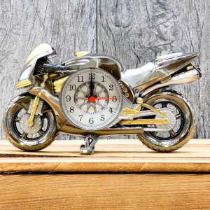 Dekorative Motorrad Uhr auf batterie - Silbergelbe