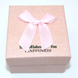 Geschenkbox 6in1 mit einem Satz goldener Armbänder mit Liebesmond